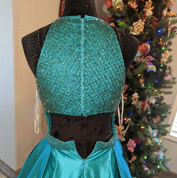 Sherri Hill - Picture 4 of 5